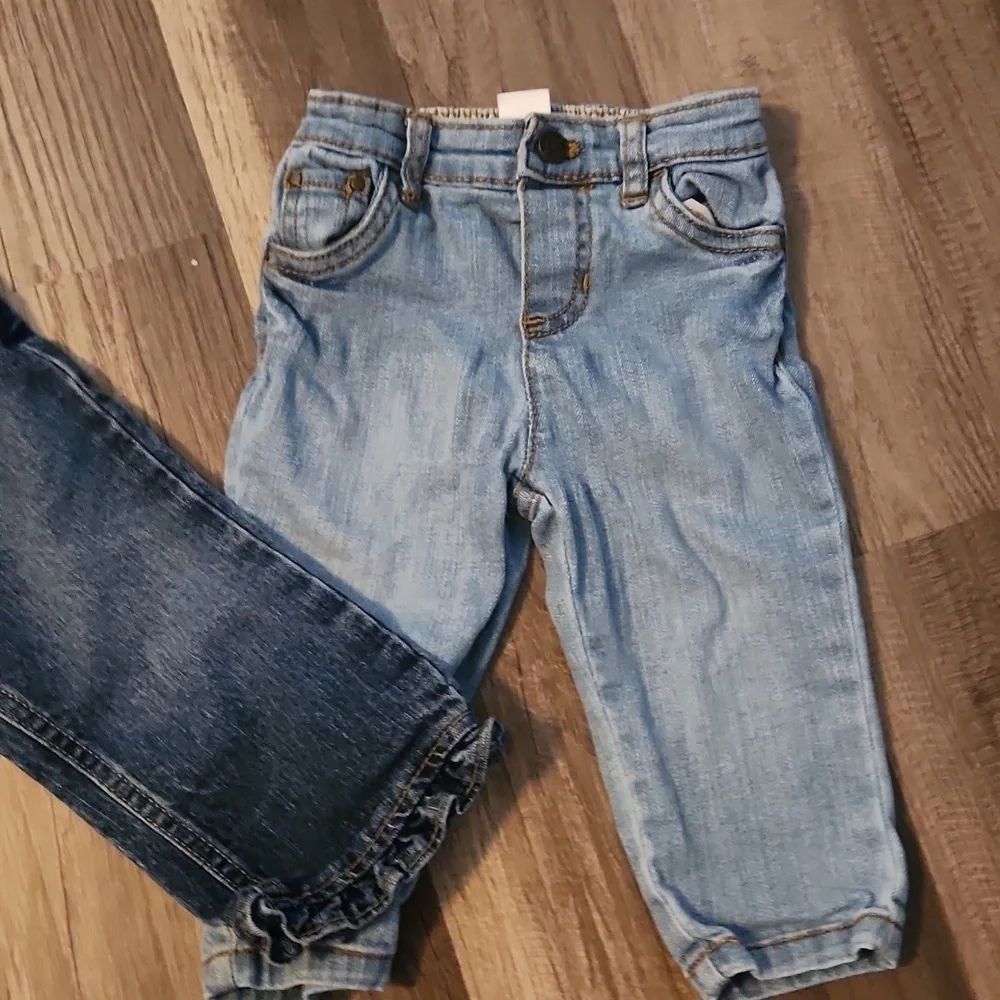 Denim Jeans (2 Pair) Toddler Girls  Size 12 12-18 mo Dark/Light Wash Ruffles